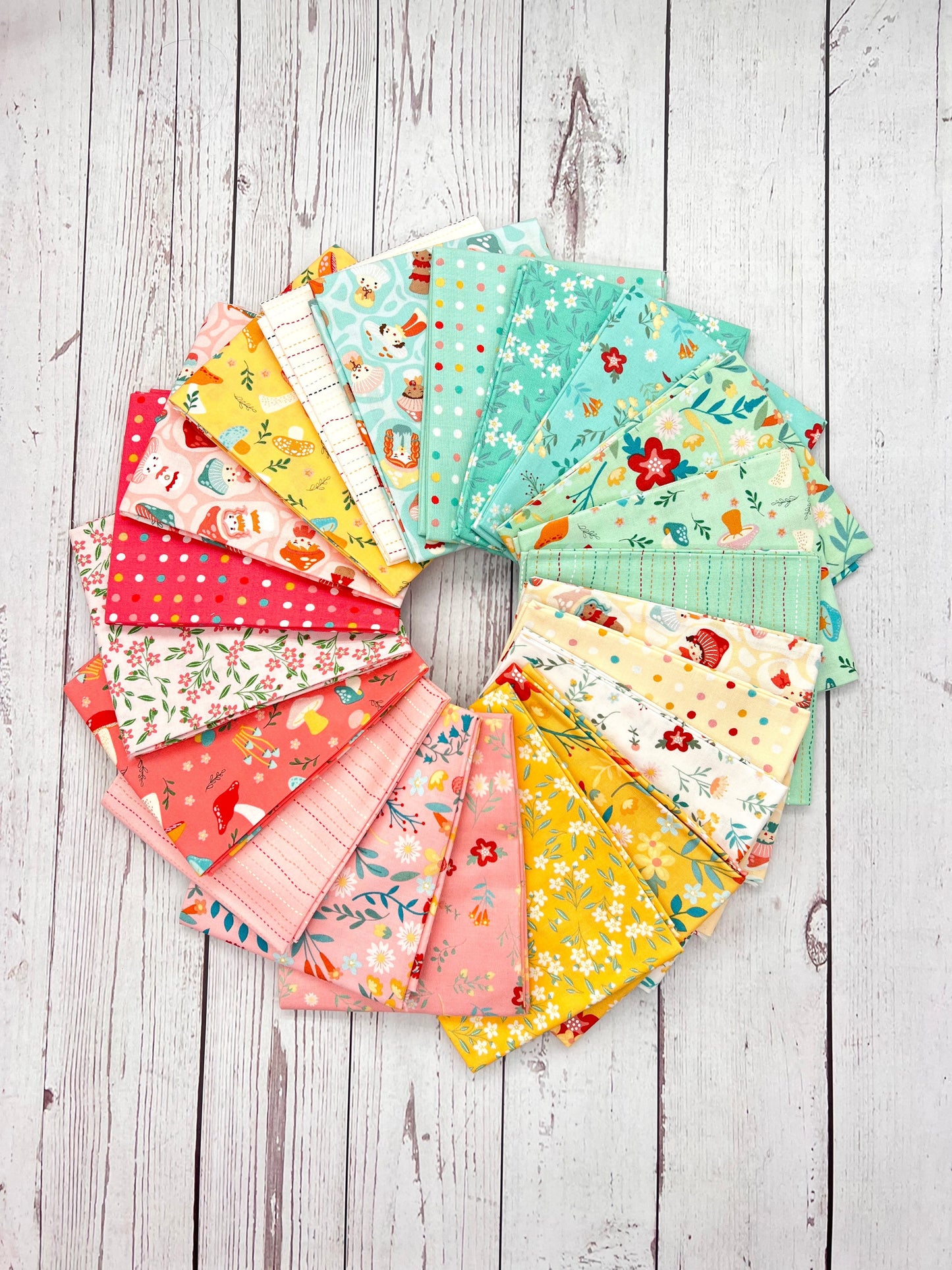 Poppie Cotton Fat Quarter Bundle (21) - Mushroom Blooms