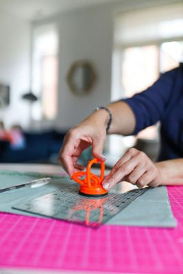 Nifty Notions | Hold Me Tight! Ruler Gripper
